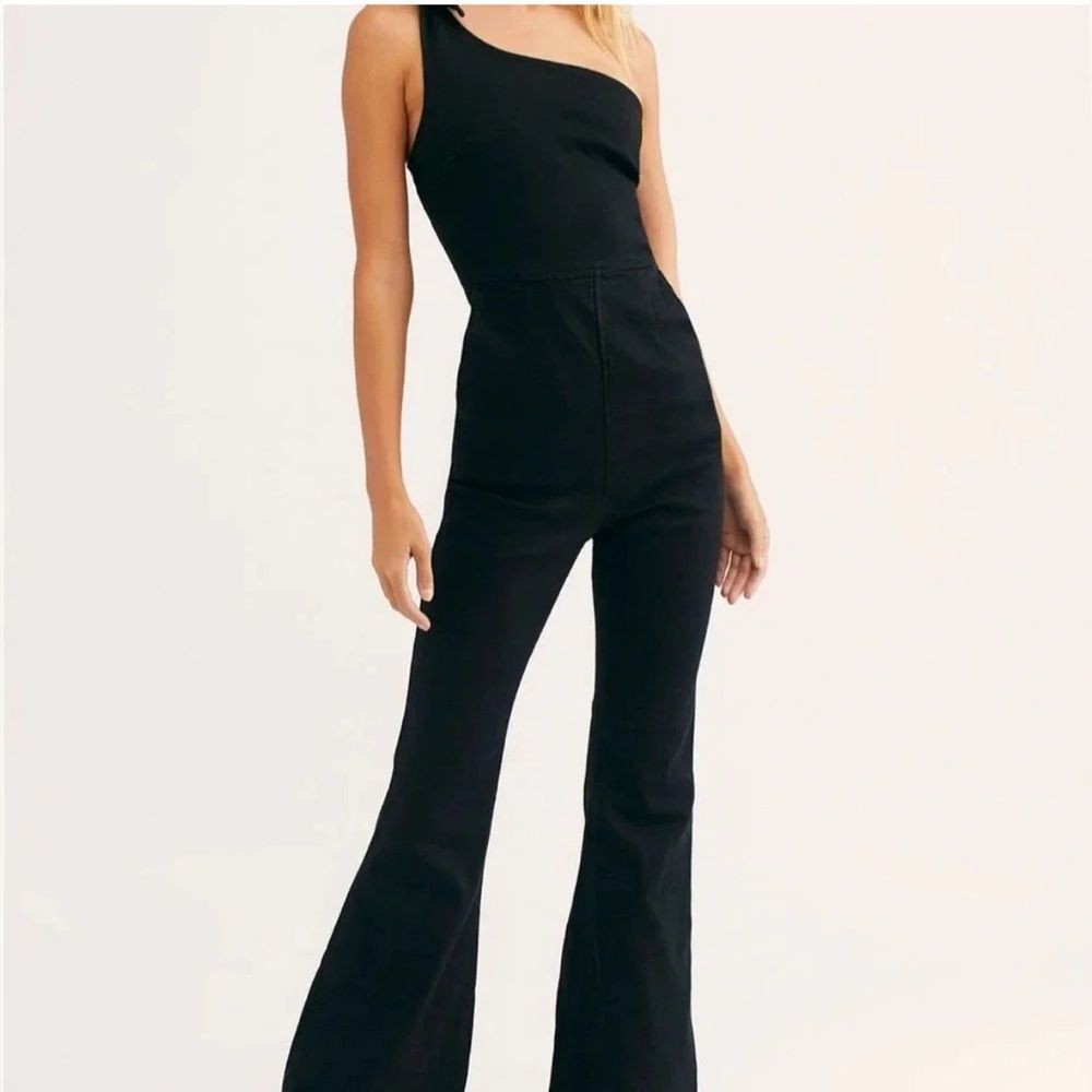 Free People Denim One-Shoulder Flare Jumpsuit Sz Large in Black